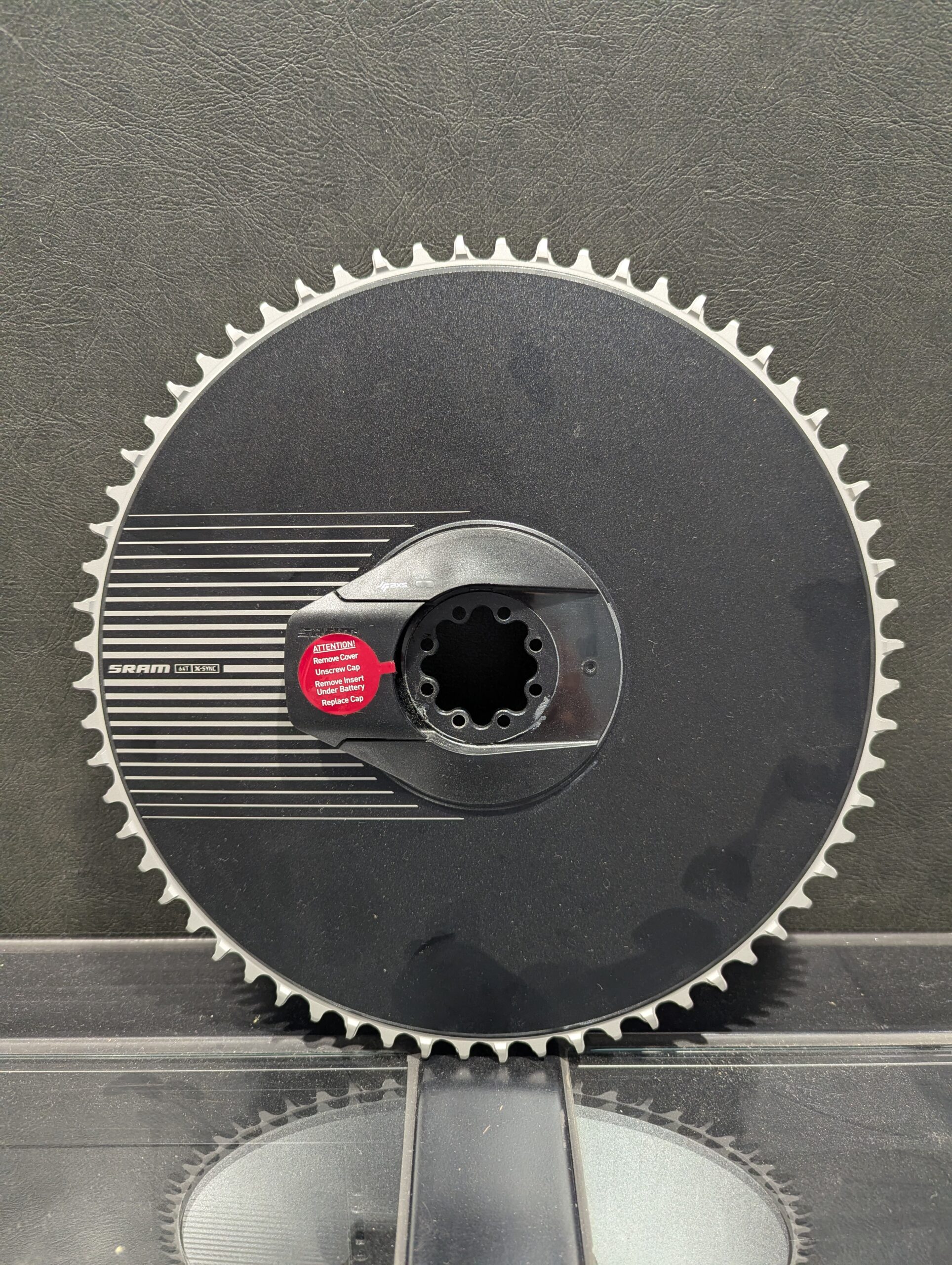 チェーンリングサイズが巨大化すればするほど速くなることは間違いない。踏めれば・・・